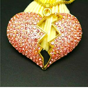 💔Pink Crystal Broken Heart Necklace💔